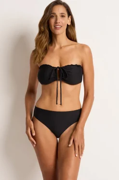 Up to a DD/E Coral Edge Bandeau